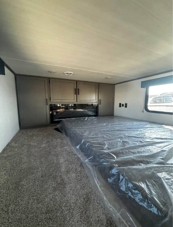 Hideout Tiny Mobile Home - Image 8