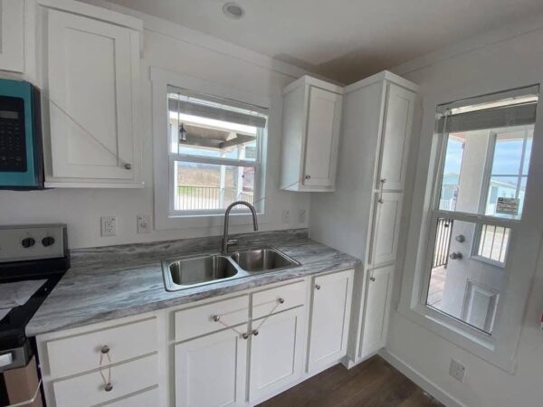 Crane Mobile Home 16ft wide, 29ft long - Image 5