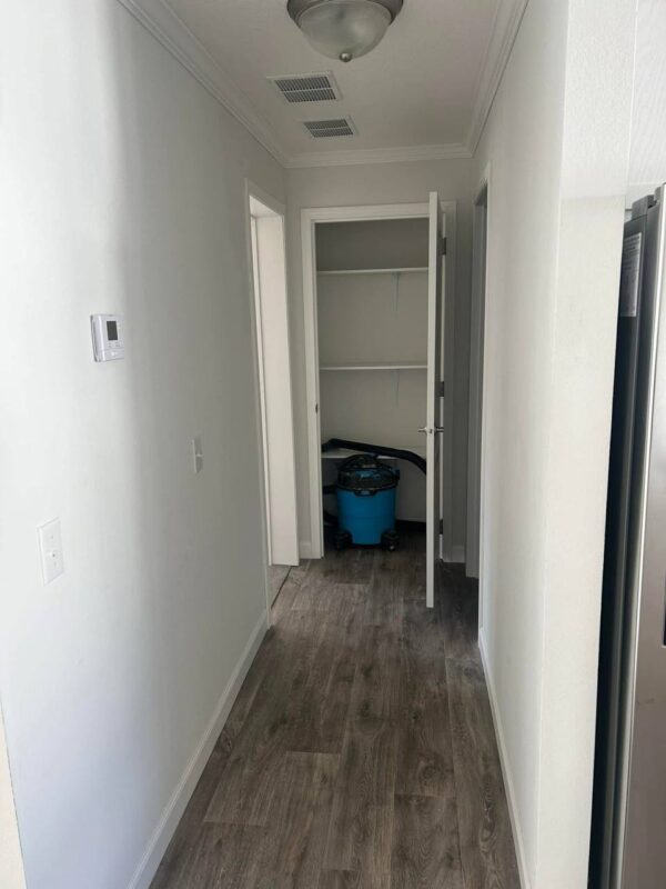 2022 Mobile Home 32x64sqft - 3 Bedroom, 2 Bath - Image 6