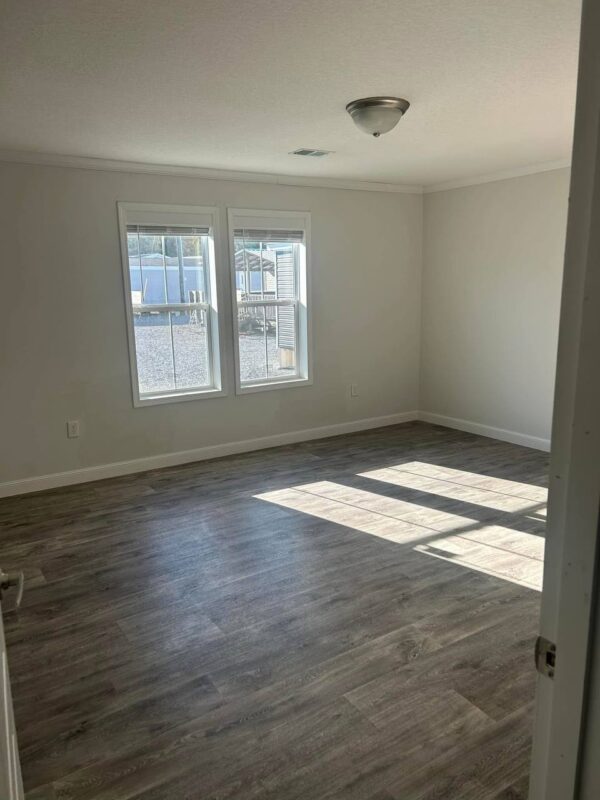 2022 Mobile Home 32x64sqft - 3 Bedroom, 2 Bath - Image 11