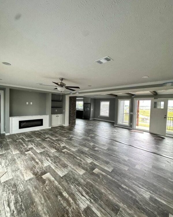 Mobile Home 4 Bedrooms | 2 Bathrooms Under 2,300 sq. ft. - Image 6
