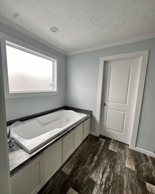 Mobile Home 4 Bedrooms | 2 Bathrooms Under 2,300 sq. ft. - Image 8