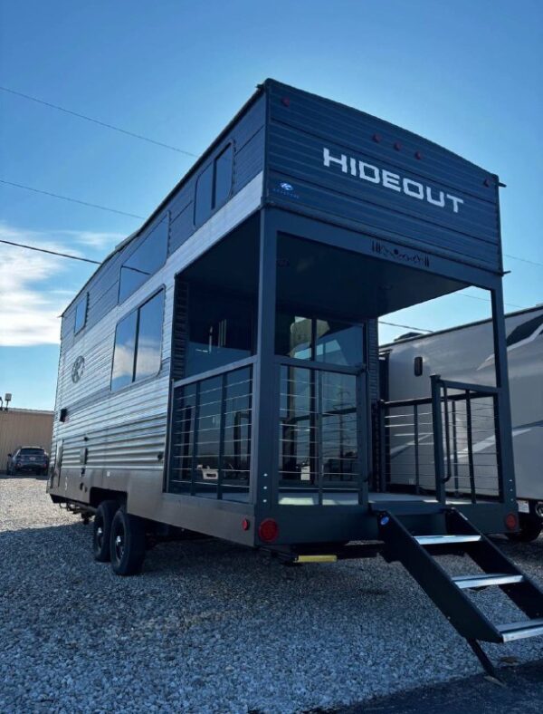 Hideout Tiny Mobile Home - Image 3