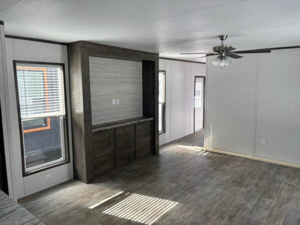 Mobile Home 3 bedroom 2 bath, 2,100sqft - Image 7