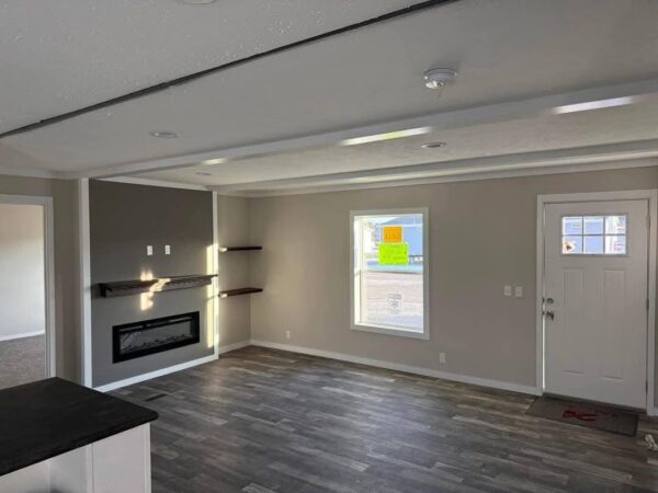 Mobile Home The Shadow 3 Bed 2 Bath. Size 28x60(56). - Image 4