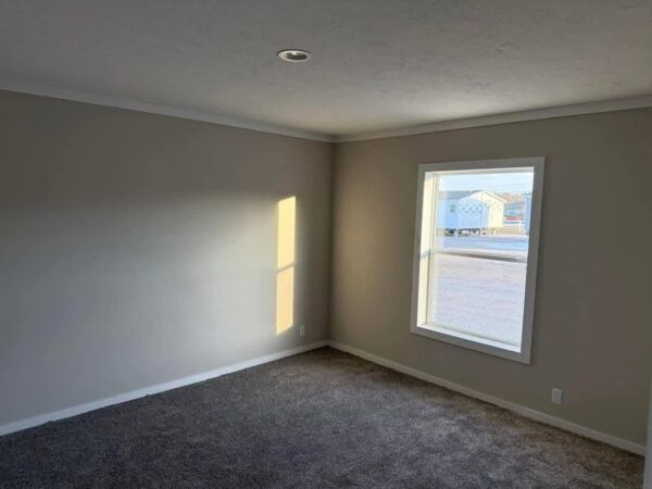 Mobile Home The Shadow 3 Bed 2 Bath. Size 28x60(56). - Image 16
