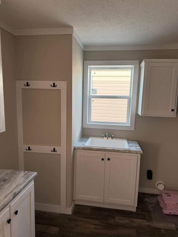 Mobile Home The Shadow 3 Bed 2 Bath. Size 28x60(56). - Image 27