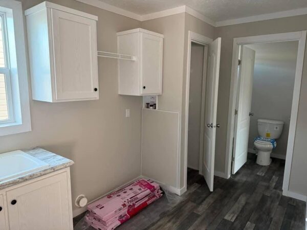 Mobile Home The Shadow 3 Bed 2 Bath. Size 28x60(56). - Image 29