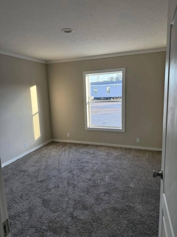 Mobile Home The Shadow 3 Bed 2 Bath. Size 28x60(56). - Image 36