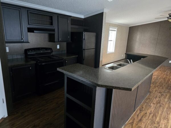 Mobile home 18 × 76sqft, 3bedroom, 2bath - Image 4