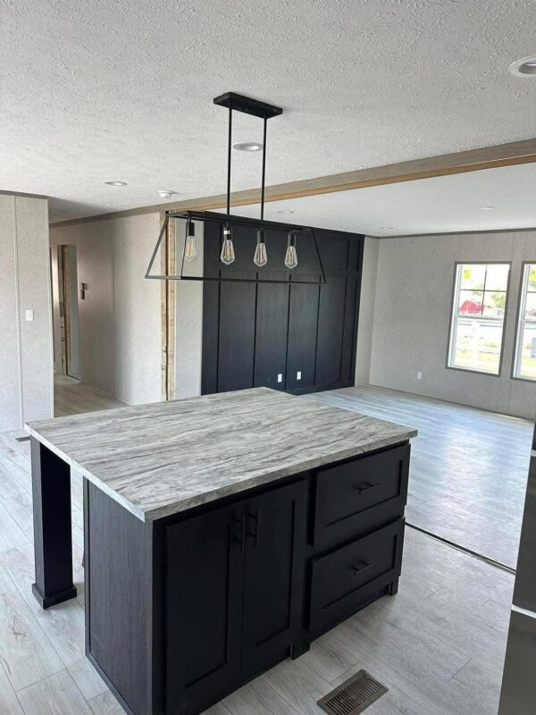 Mobile Home 28x60 (56)sqft 3 Bedroom, 2 Bath - Image 6