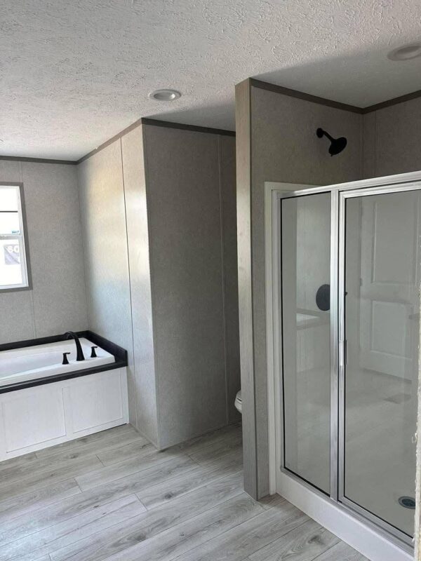 Mobile Home 28x60 (56)sqft 3 Bedroom, 2 Bath - Image 20