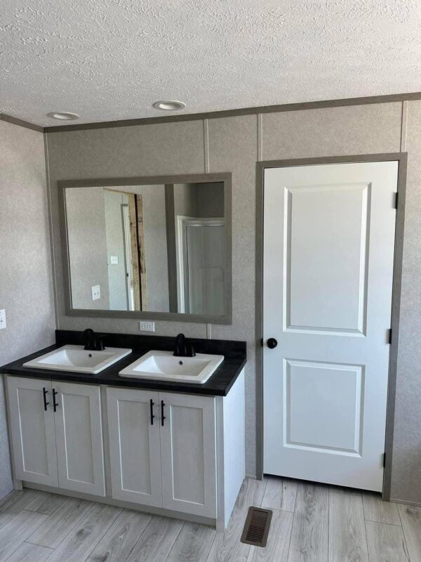 Mobile Home 28x60 (56)sqft 3 Bedroom, 2 Bath - Image 23
