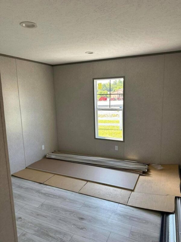 Mobile Home 28x60 (56)sqft 3 Bedroom, 2 Bath - Image 35