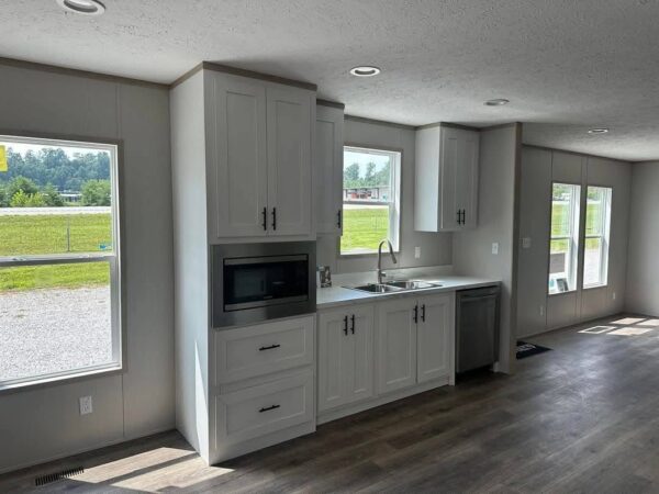 Mobile Home The Hartford 3 Bed 2 Bath. Size 28x44(40)sqft - Image 2