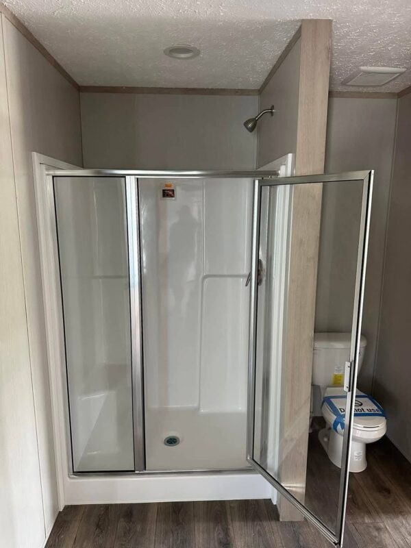 Mobile Home The Hartford 3 Bed 2 Bath. Size 28x44(40)sqft - Image 13