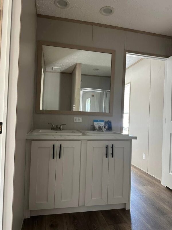 Mobile Home The Hartford 3 Bed 2 Bath. Size 28x44(40)sqft - Image 15