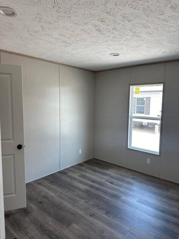 Mobile Home The Hartford 3 Bed 2 Bath. Size 28x44(40)sqft - Image 21