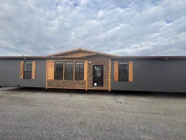 Mobile Home 3 bedrooms 2 baths, 2040sqft - Image 15