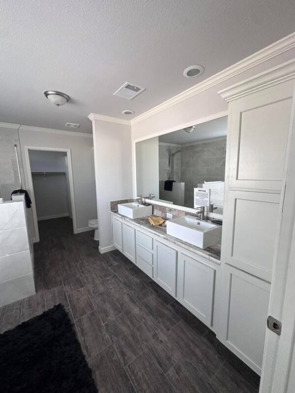 Mobile Home The Oak Creek m2 2040sqft 3 or 4 bedroom 2 bath - Image 15