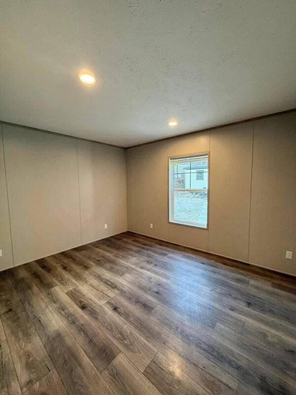 Mobile Home Size 28x56 (over 1,500 Sq Ft!), 3 bedroom 2baths - Image 11
