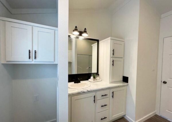 Mobile Home, 1 bedroom 1 Bath, 800sqft - Image 9