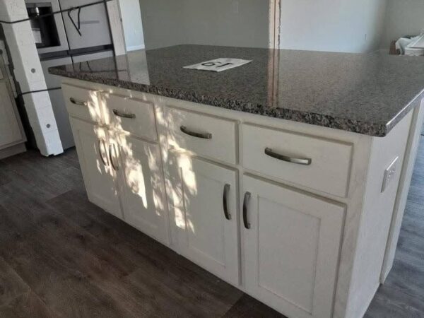 Mobile Home 3 Bedrooms | 2 Bathrooms | 810 Sqft - Image 8
