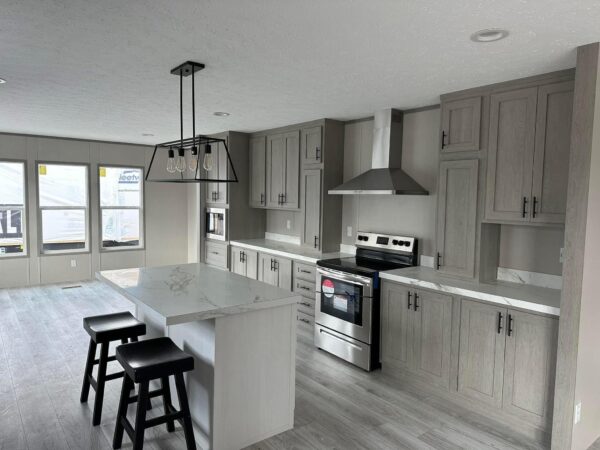 Mobile Home The Diamond 3 Bedroom | 2 Bath | 32 x 64™ (60) - Image 2