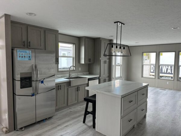 Mobile Home The Diamond 3 Bedroom | 2 Bath | 32 x 64™ (60) - Image 4