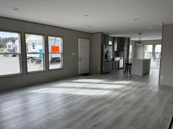 Mobile Home The Diamond 3 Bedroom | 2 Bath | 32 x 64™ (60) - Image 20