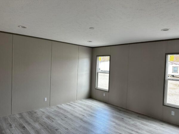 Mobile Home The Diamond 3 Bedroom | 2 Bath | 32 x 64™ (60) - Image 21