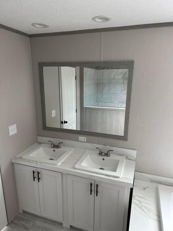 Mobile Home The Diamond 3 Bedroom | 2 Bath | 32 x 64™ (60) - Image 24