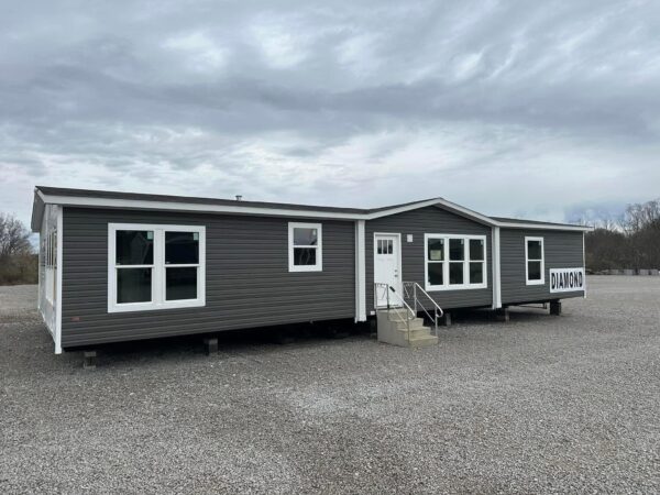 Mobile Home The Diamond 3 Bedroom | 2 Bath | 32 x 64™ (60) - Image 34