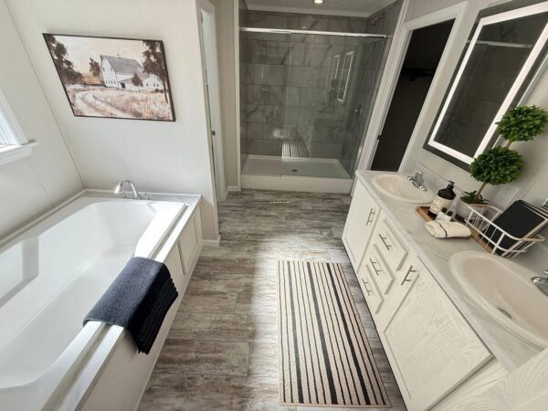 Mobile Home 4bedroom 2 Bath - Image 13