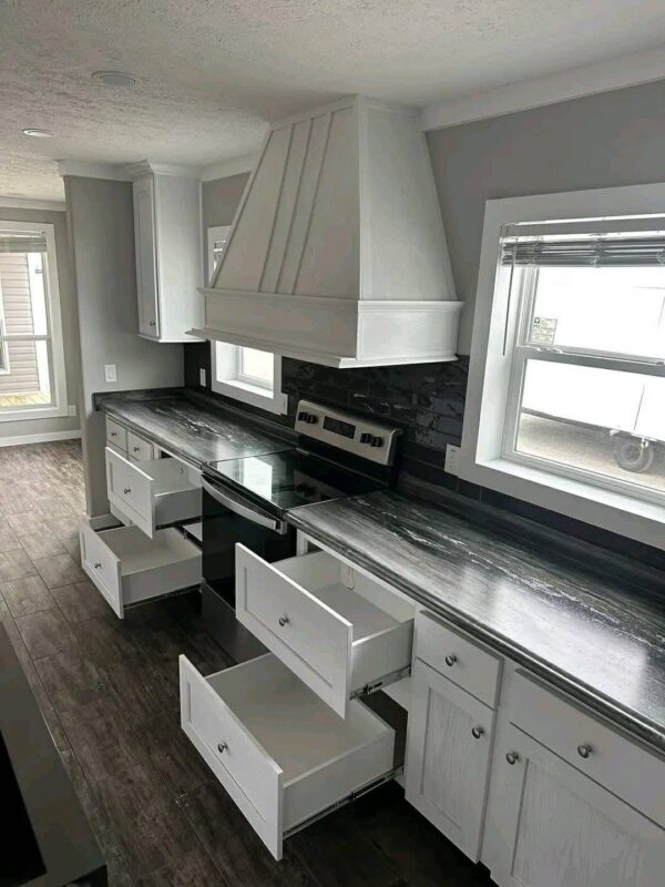 Mobile Home The Presley 4bedroom 3 bath sqft 32’ X  82’ - Image 13